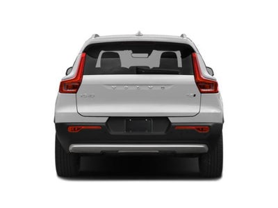 2020 Volvo XC40 Momentum