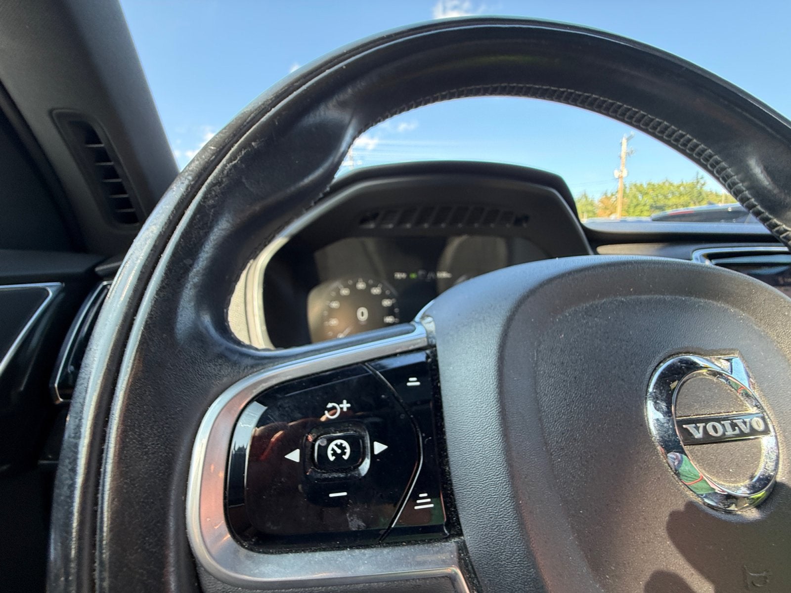 2018 Volvo XC90 Momentum
