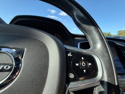 2018 Volvo XC90 Momentum