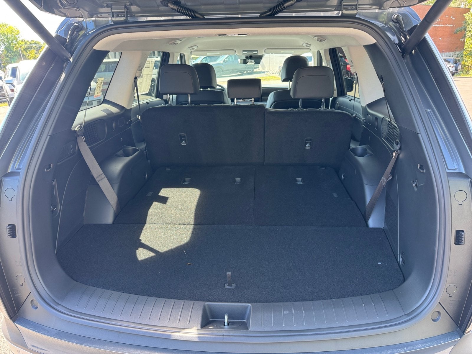 2027 Hyundai Palisade Hybrid SEL 8P