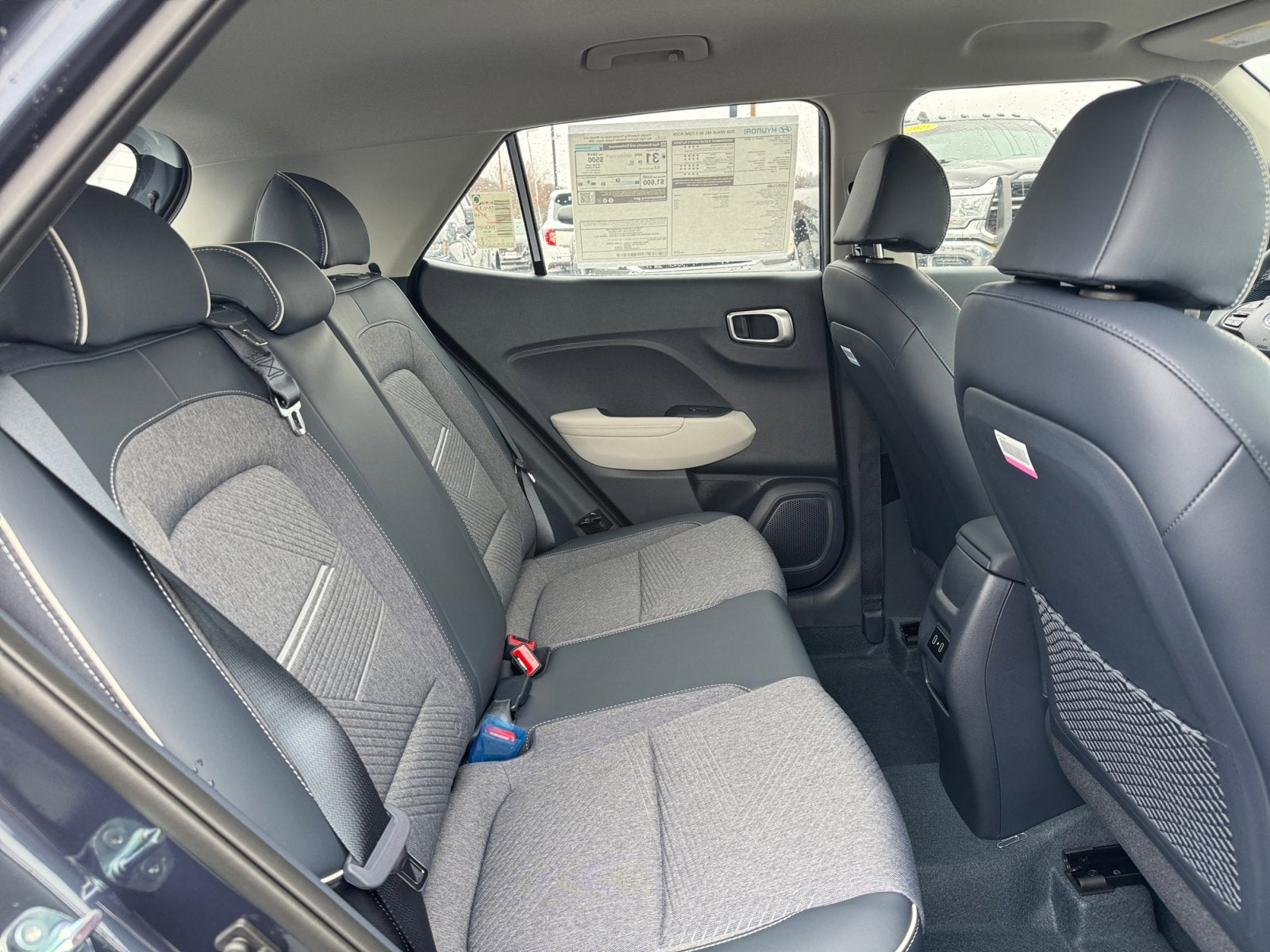 2026 Hyundai Venue SEL w/Two-Tone Roof