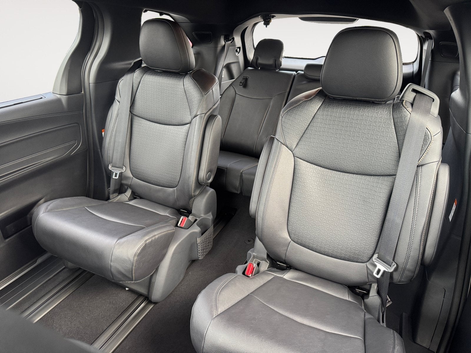 2026 Toyota Sienna Woodland Edition