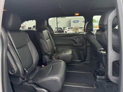 2026 Toyota Sienna Woodland Edition