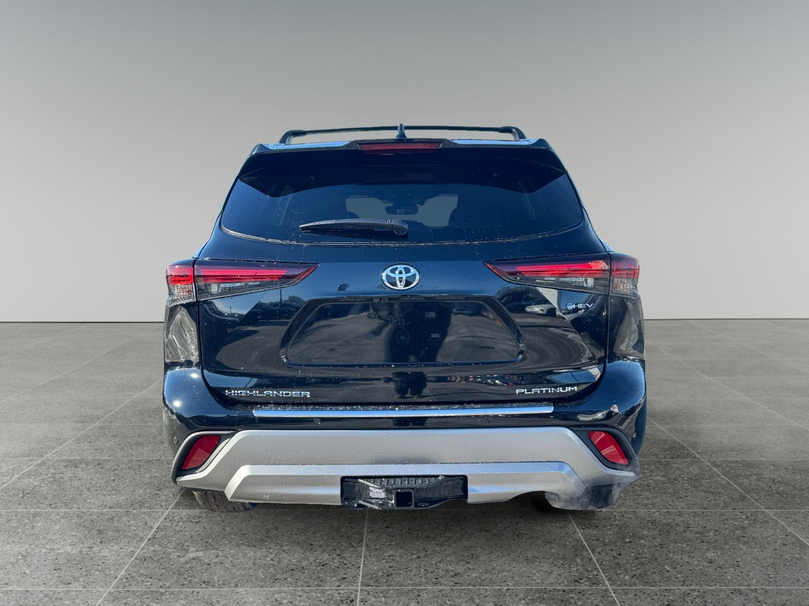 2026 Toyota Highlander Hybrid Platinum