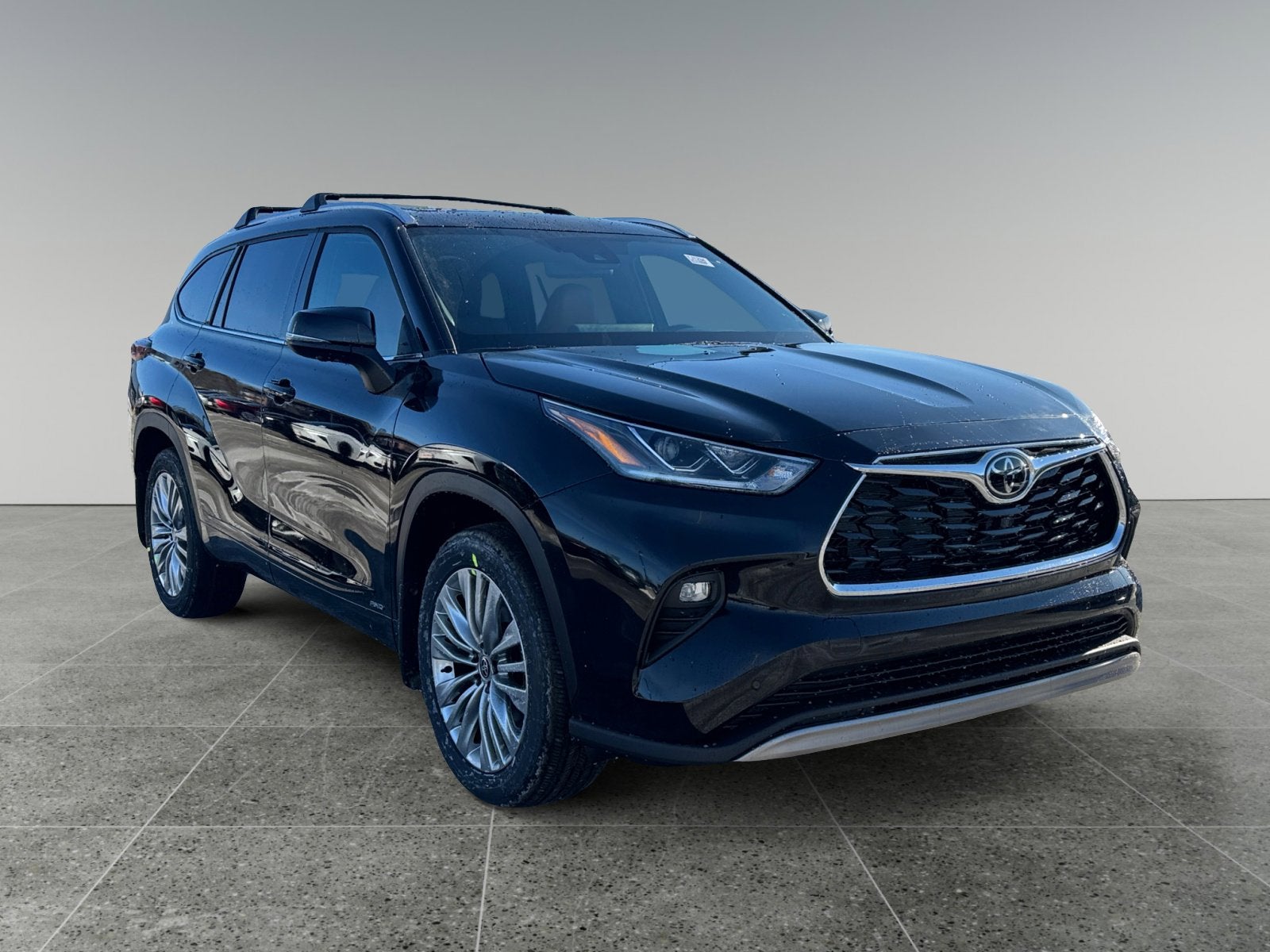 2026 Toyota Highlander Hybrid Platinum