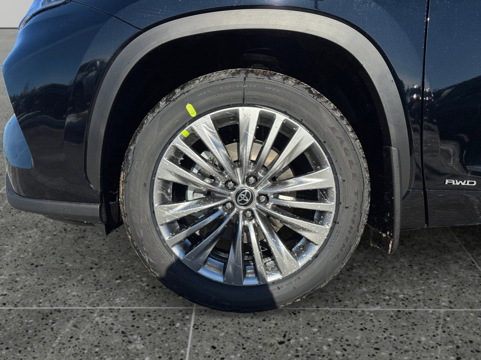 2026 Toyota Highlander Hybrid Platinum