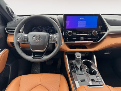 2026 Toyota Highlander Hybrid Platinum