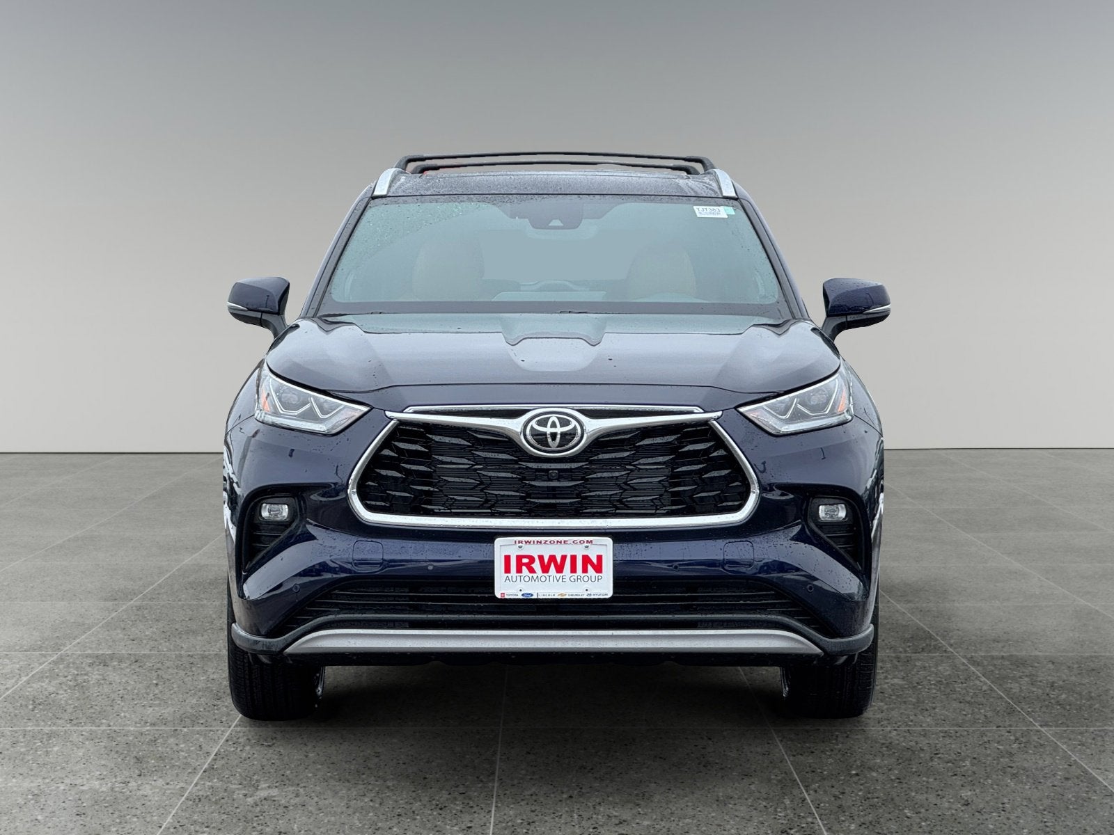 2026 Toyota Highlander Hybrid Platinum