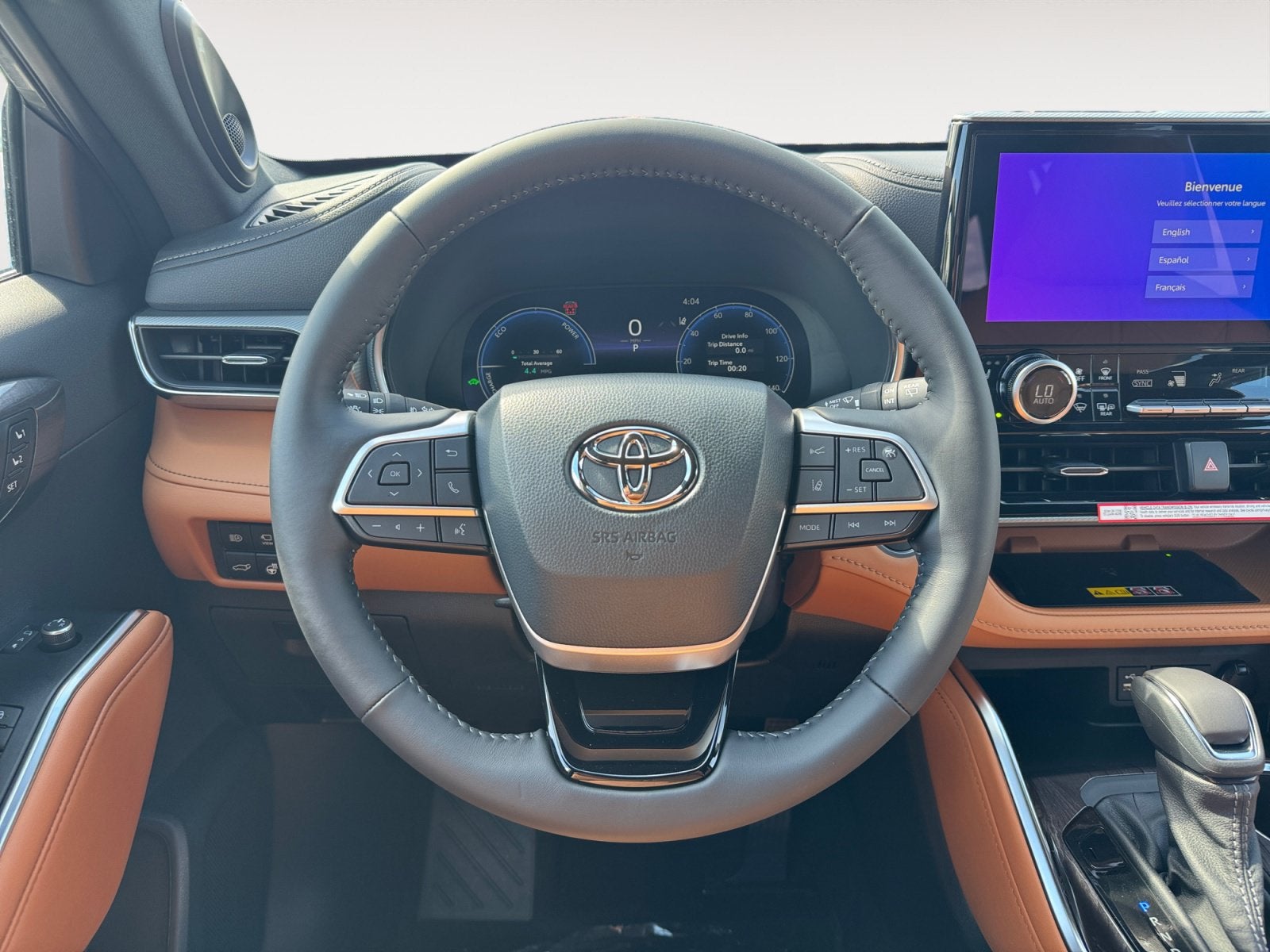 2026 Toyota Highlander Hybrid Platinum