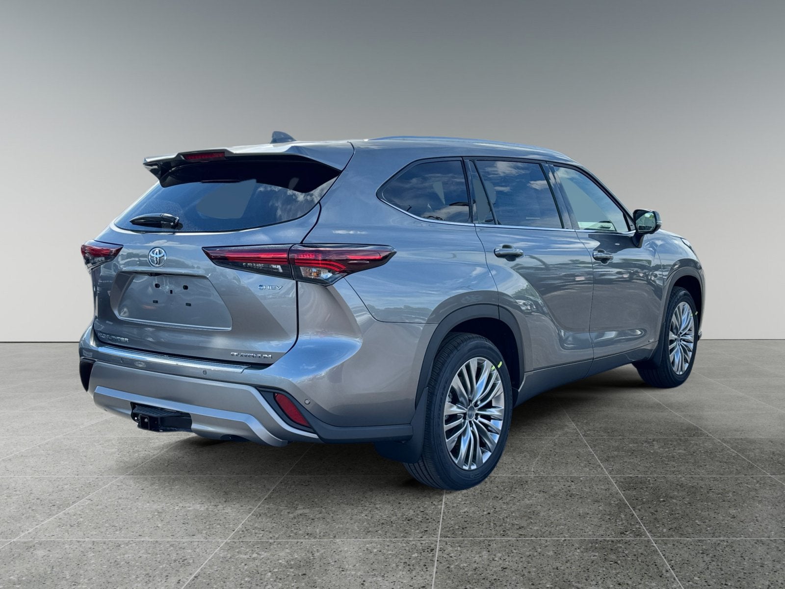 2026 Toyota Highlander Hybrid Platinum
