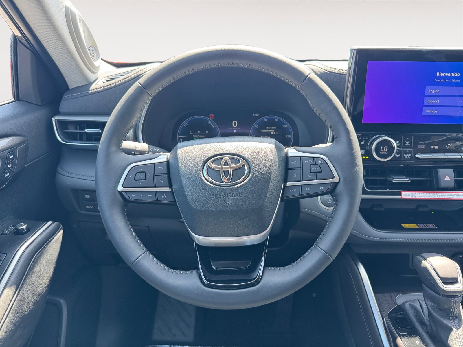 2026 Toyota Highlander Hybrid Platinum