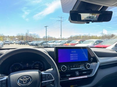 2026 Toyota Highlander Hybrid Platinum