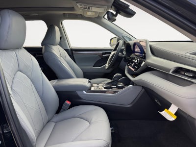 2026 Toyota Highlander Hybrid Hybrid Platinum