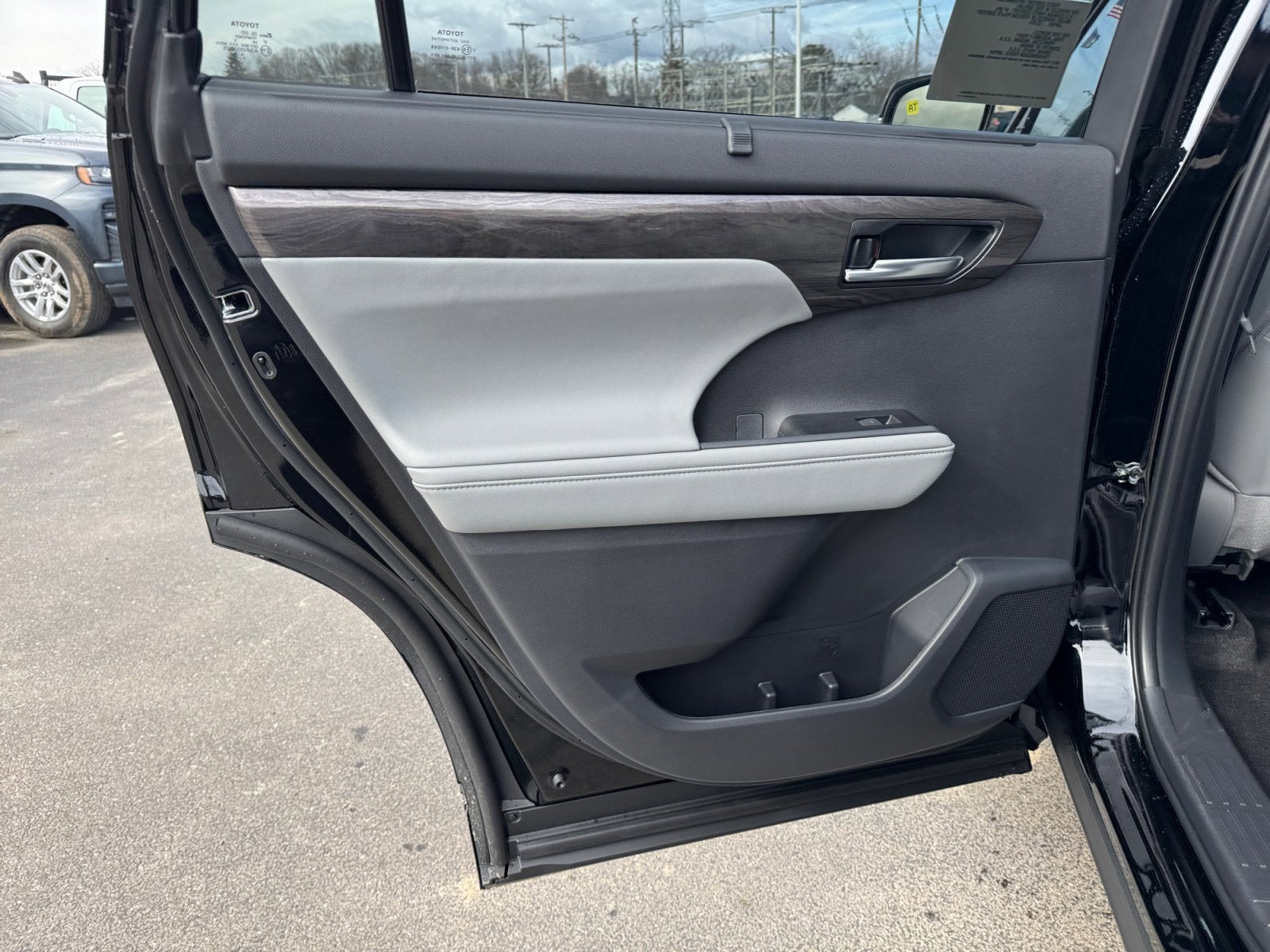 2026 Toyota Highlander Hybrid Hybrid Platinum