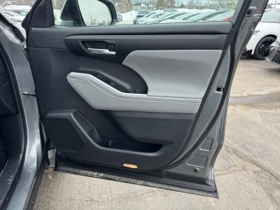 2026 Toyota Highlander XLE