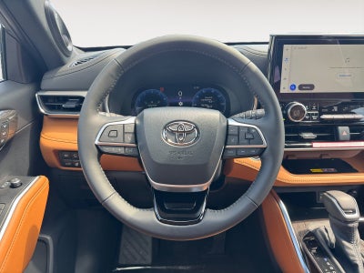 2026 Toyota Highlander Platinum