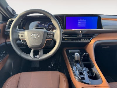 2025 Toyota Toyota Crown Signia Limited