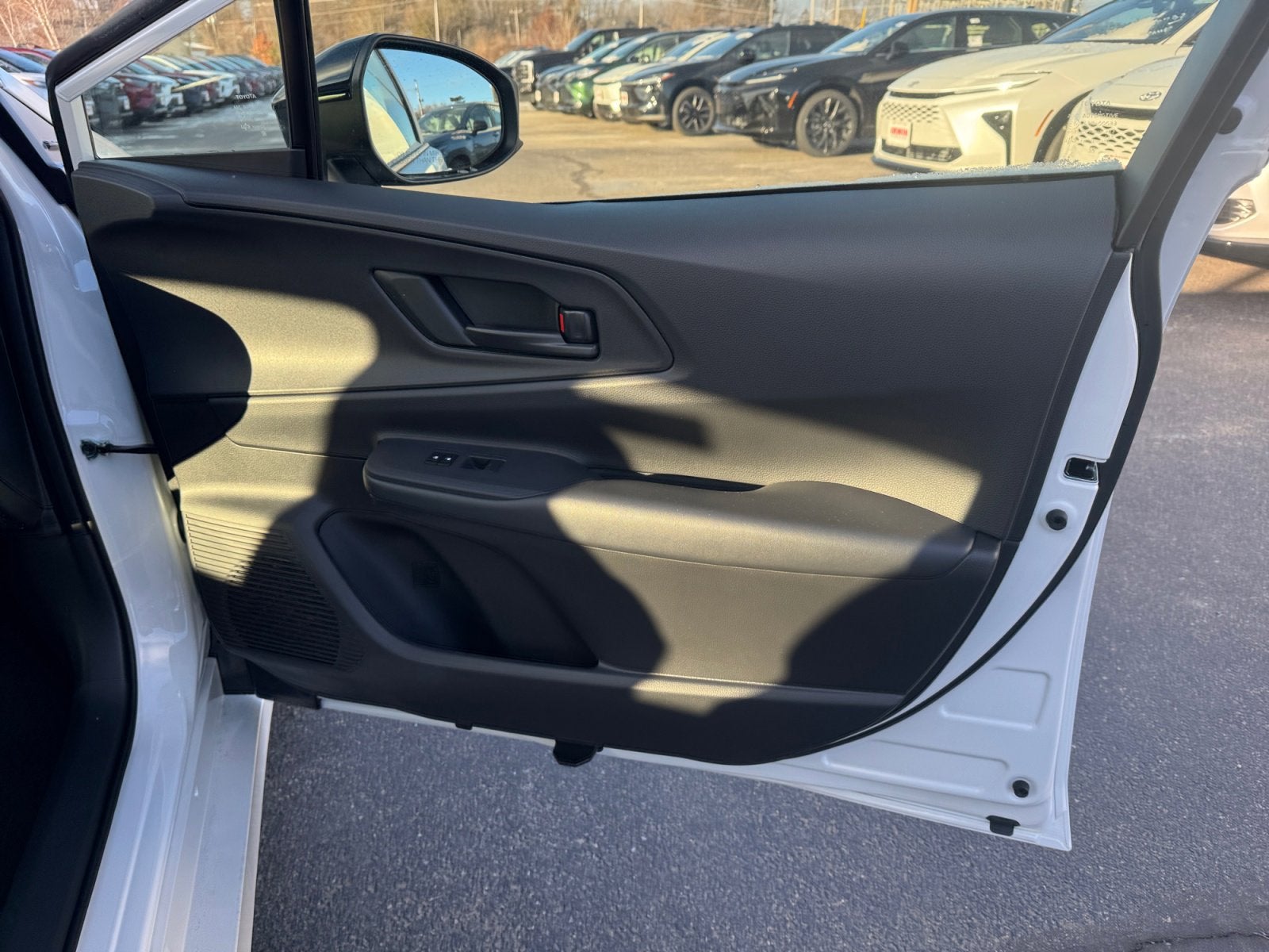 2026 Toyota Prius Plug-in Hybrid SE