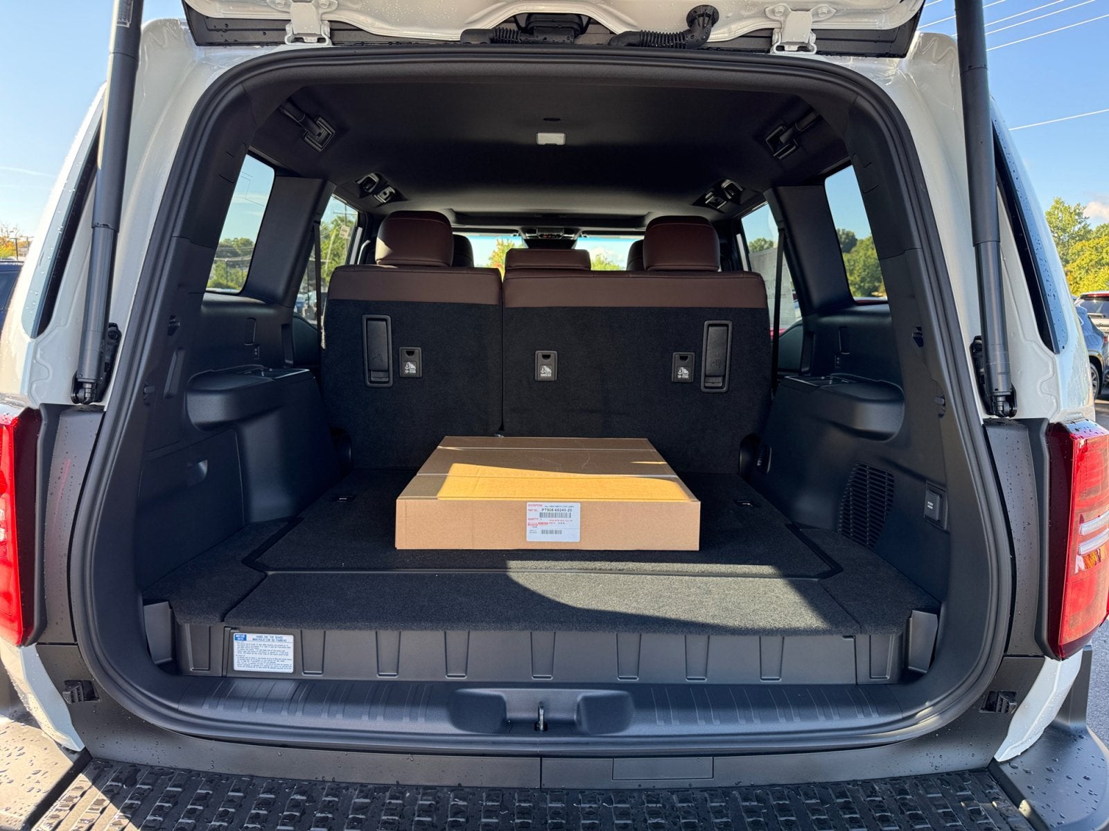 2027 Toyota Land Cruiser 4WD (Natl)