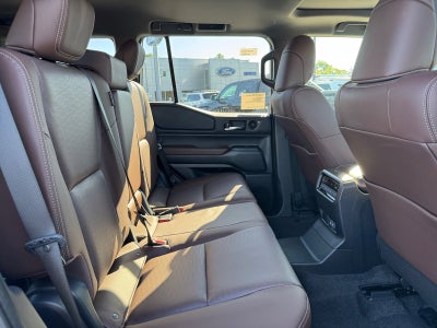 2027 Toyota Land Cruiser 4WD (Natl)