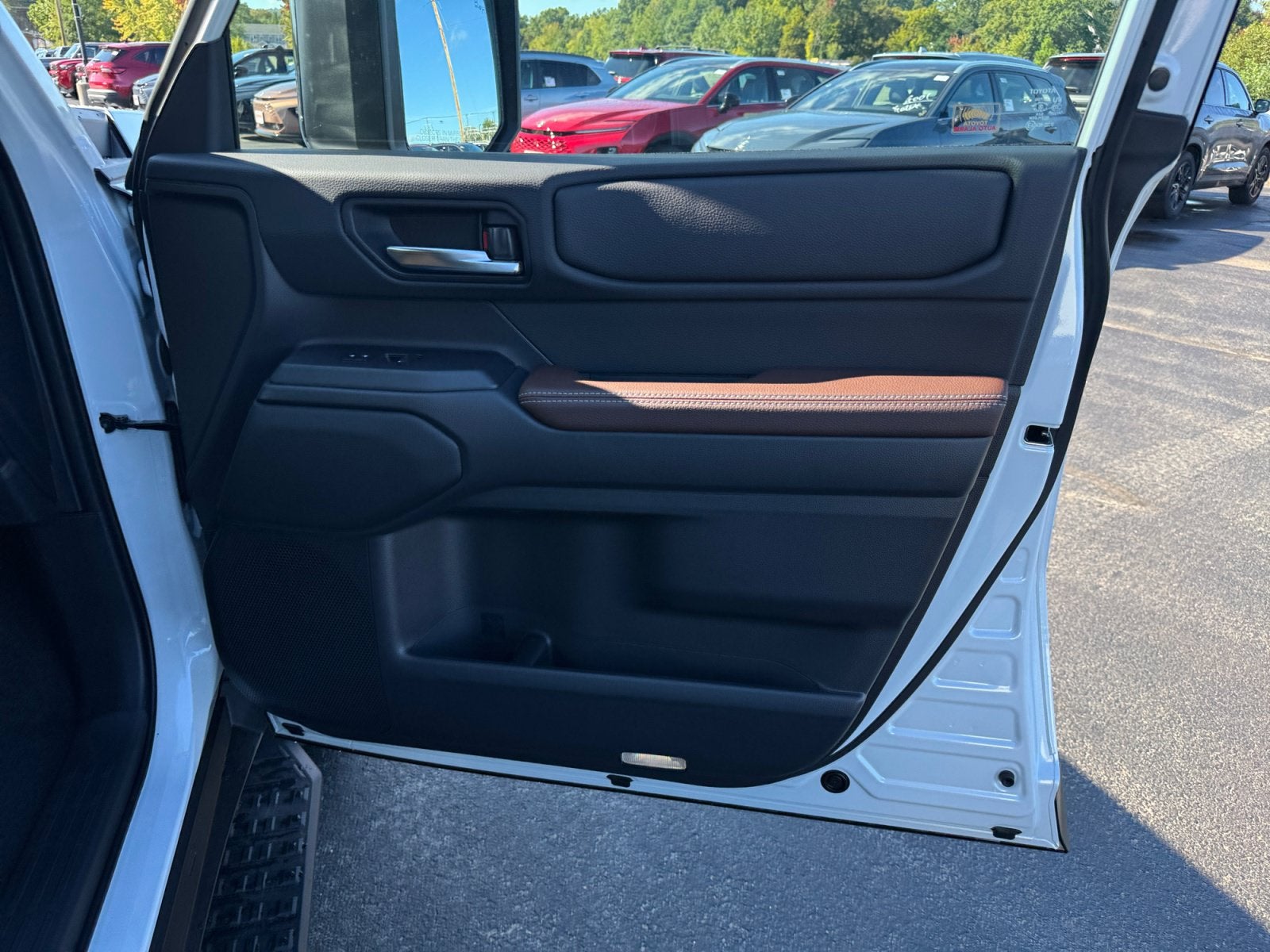 2027 Toyota Land Cruiser 4WD (Natl)