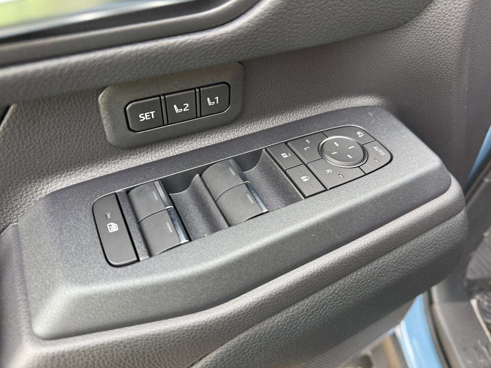 2026 Toyota Land Cruiser 4WD (Natl)