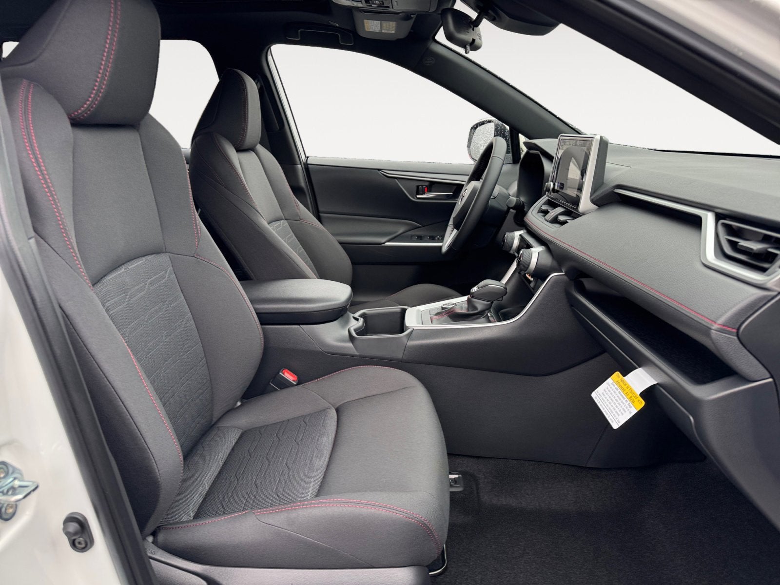 2025 Toyota RAV4 Plug-in Hybrid SE