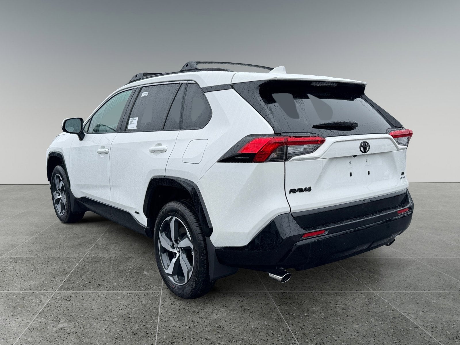 2025 Toyota RAV4 Plug-in Hybrid SE