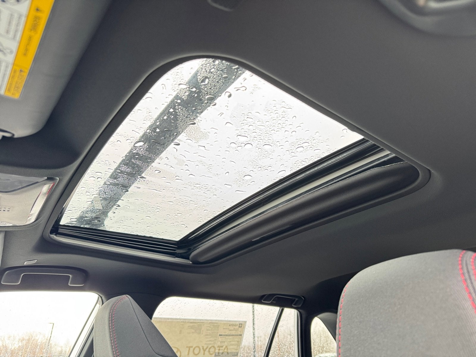 2025 Toyota RAV4 Plug-in Hybrid SE