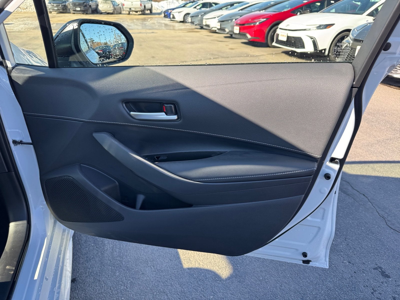 2026 Toyota Corolla Hatchback SE