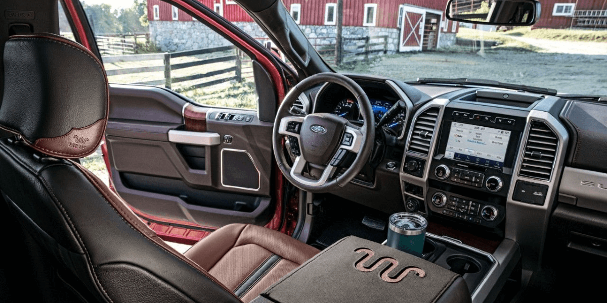 ford-super-duty-laconia-nh-interior